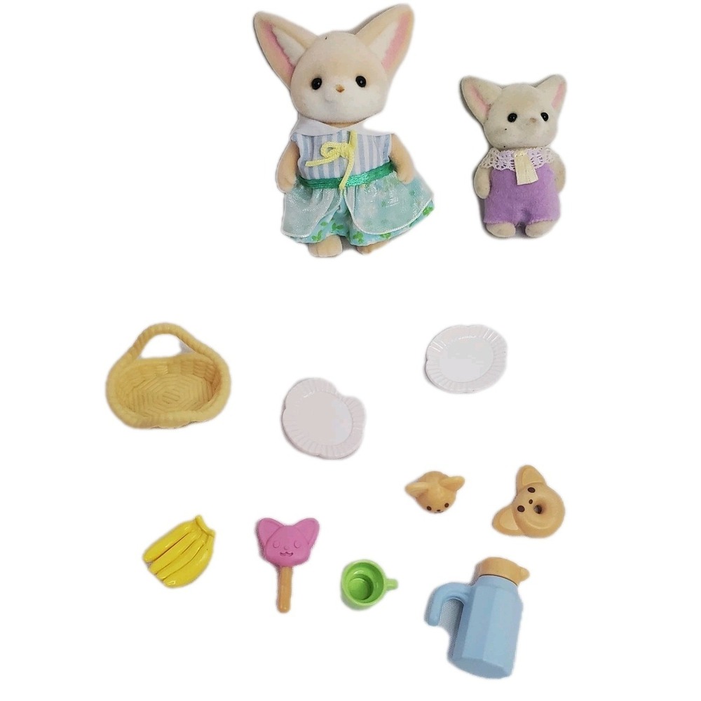 Sunny Picnic Set Fennec Fox Sister & Baby Calico Critters Sylvanian Families